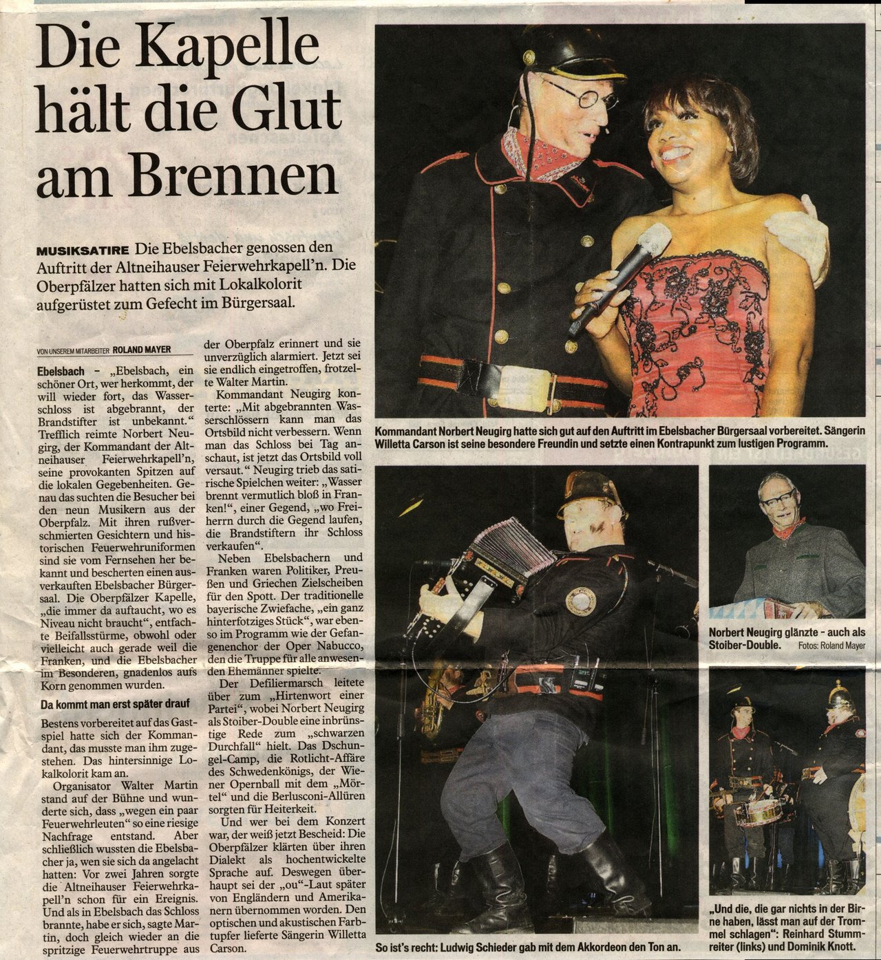 Ebelsbach Bürgersaal – musical satire with the Altneihauser Feierwehrkapelln featuring Willetta Carson on Oct 01, 2011; press article